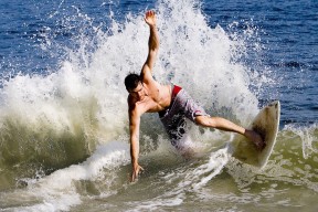 AYX官网-法甲火光四射：明星瞬间成为焦点